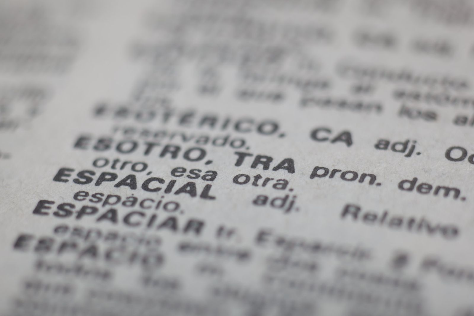 spanish sentence structure in a dictionary